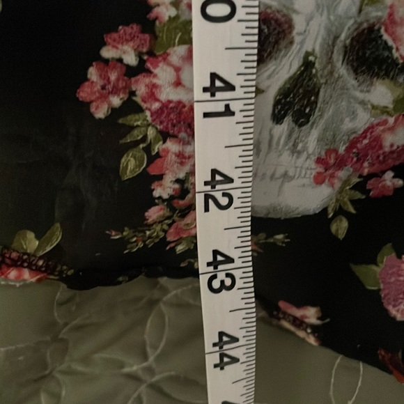 Skull & Roses highlow buttonup dress - Picture 6 of 6